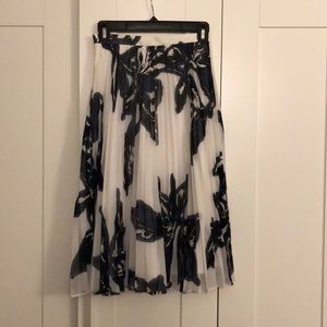 Banana Republic Floral Midi Skirt 00p
